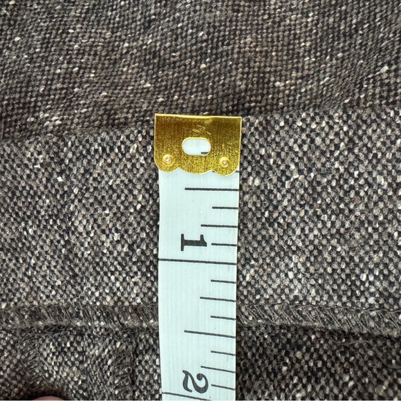 Ann Taylor belted skirt with double pleats in back VGUC - Picture 8 of 8